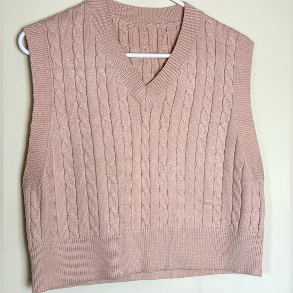 Cable Knit Sleeveless Sweater Vest - khaki Pink - Picture 1 of 8